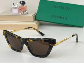 Picture of Bottega Veneta Sunglasses _SKUfw52340107fw